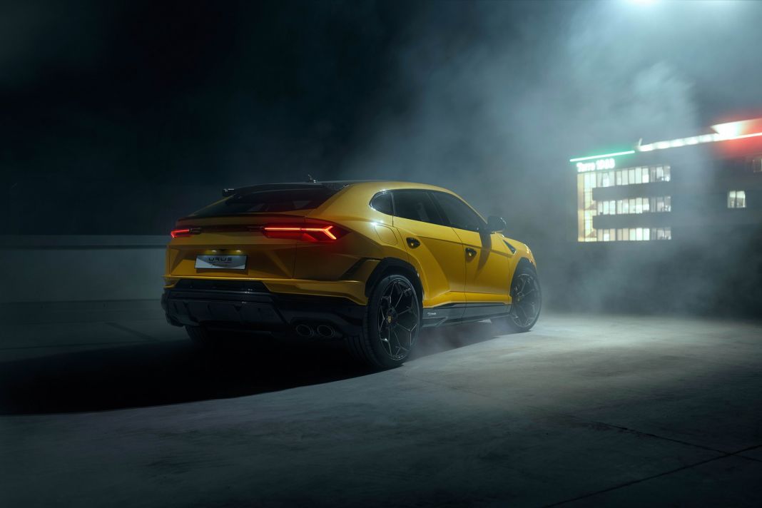 Lamborghini Urus Performance, el SUV de los futbolistas, aún más potente 21 Motor16 2023 Lamborghini Urus Performante 14 Motor16