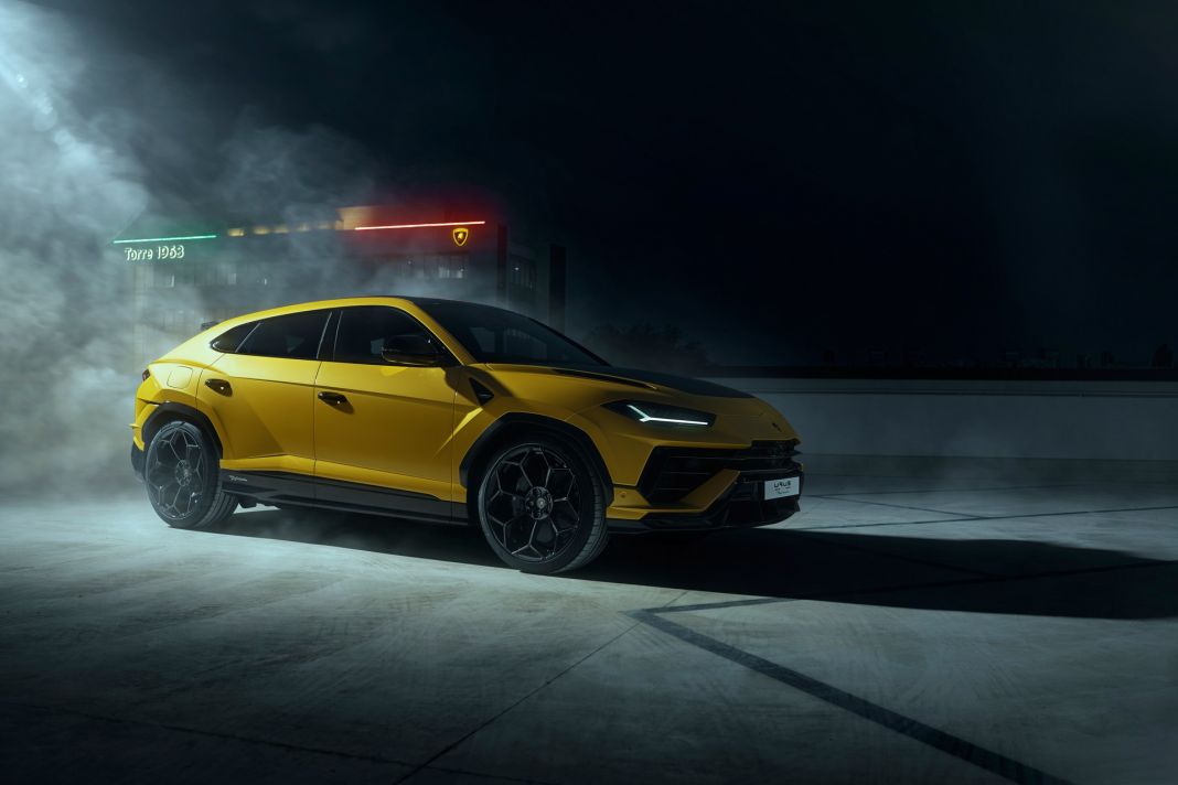 Lamborghini Urus Performance, el SUV de los futbolistas, aún más potente 14 Motor16 2023 Lamborghini Urus Performante 18 Motor16
