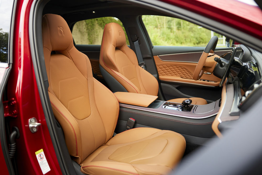 El sueño de la marca china BYD (Build Your Dreams) empieza a hacerse realidad 15 Motor16 BYD HAN 25 Motor16