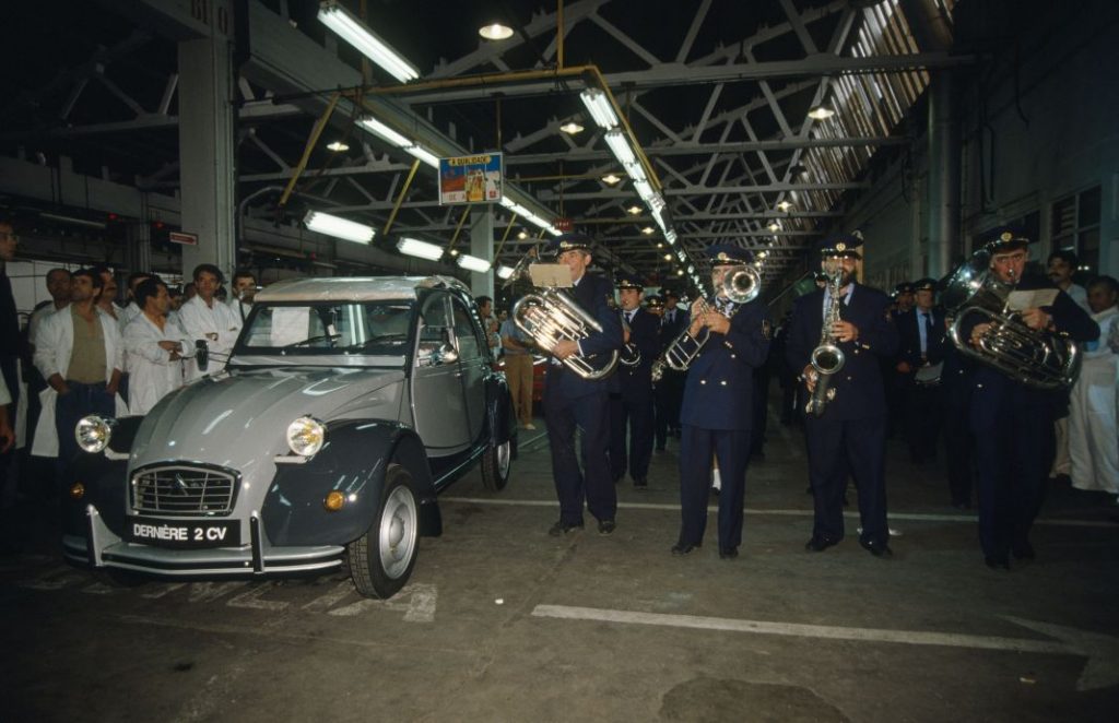 Citroën 2CV, un coche de leyenda 44 Motor16 Citroen 2CV 1 Motor16