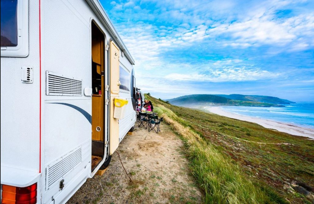 Todas las claves para llevar tu caravana a Canarias estas vacaciones 141 Motor16 Compartir en familia