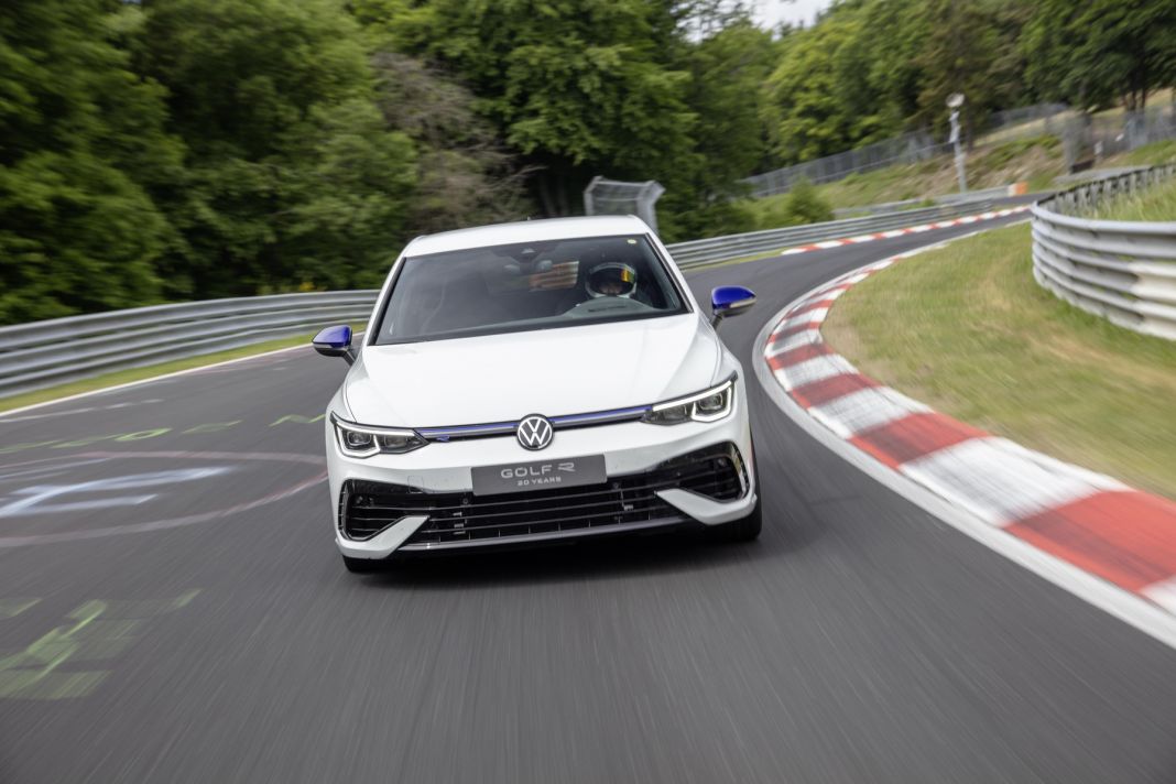 Nuevo Volkswagen Golf R 20 Years, el Golf R más rápido de la historia de Nürburgring 10 Motor16 DB2022AU00633 medium Motor16