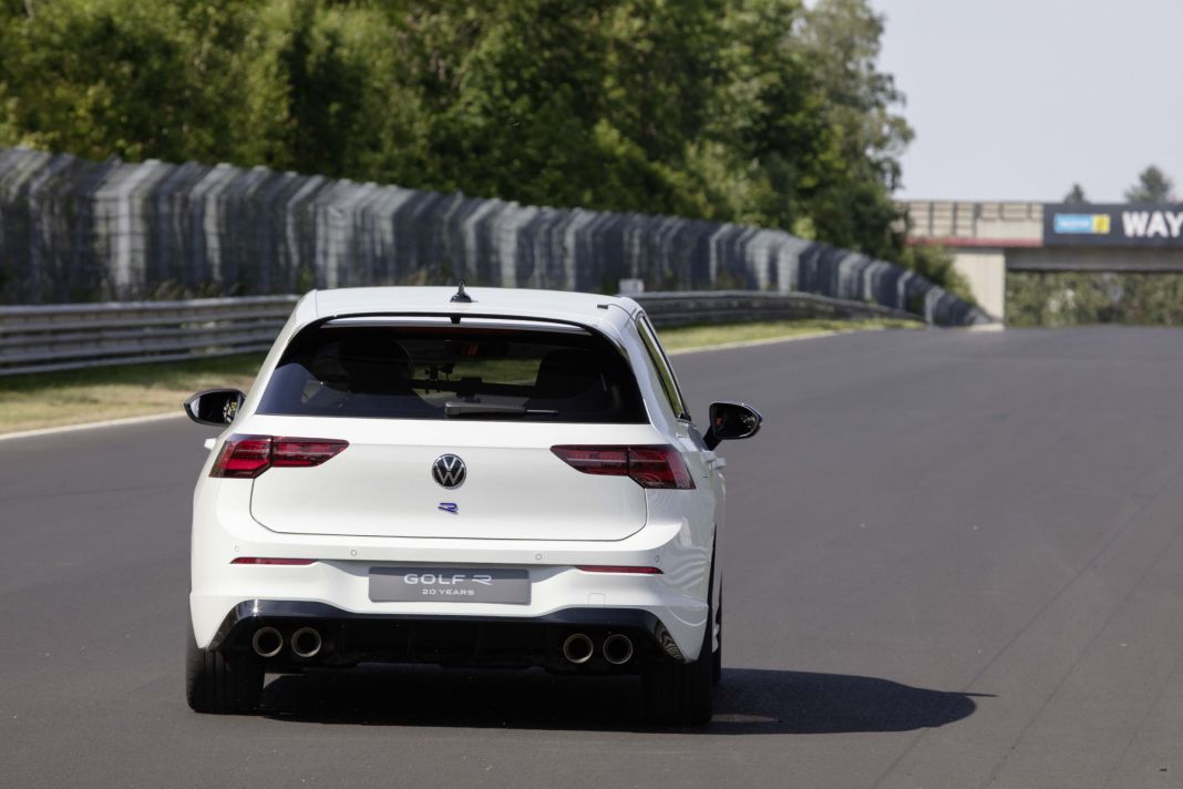 Nuevo Volkswagen Golf R 20 Years, el Golf R más rápido de la historia de Nürburgring 9 Motor16 DB2022AU00634 medium Motor16