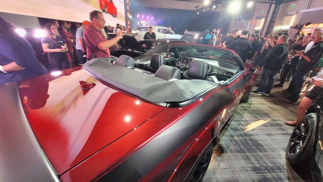 Medio siglo después se abren los pedidos del Dodge Challenger Convertible 11 Motor16 Dodge Challenger Convertible