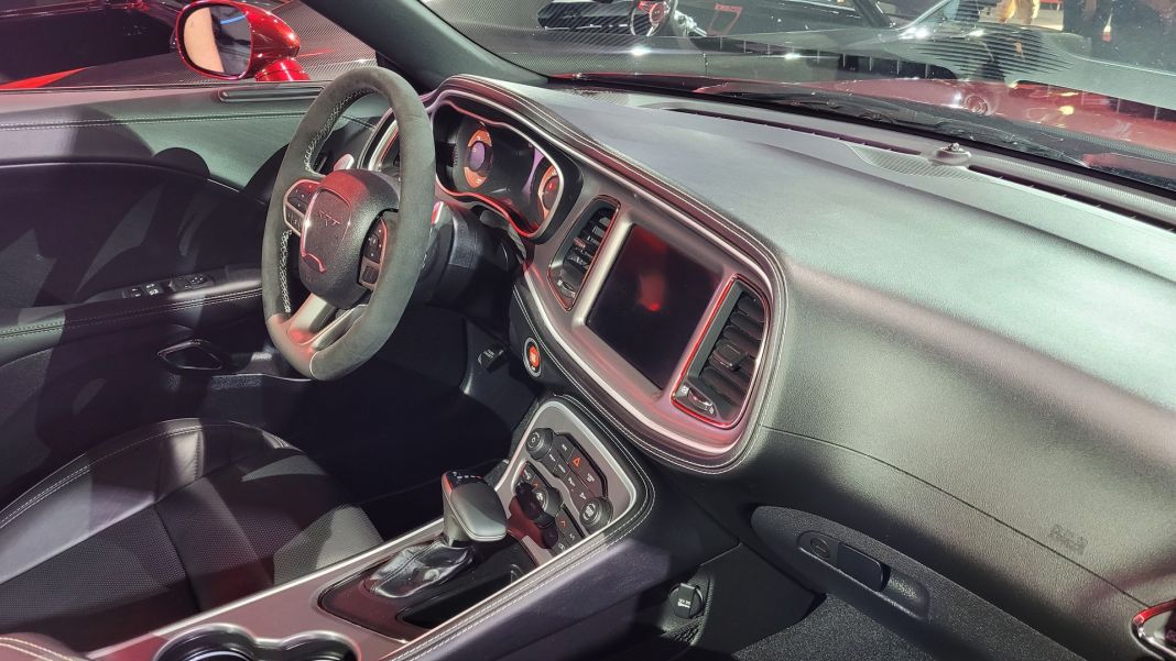 Medio siglo después se abren los pedidos del Dodge Challenger Convertible 10 Motor16 Dodge Challenger Convertible 12 Motor16