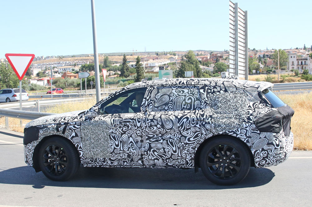¿Será este el nuevo Ford Mondeo? 18 Motor16 FORD MONDEO ACTIVE 16 Motor16