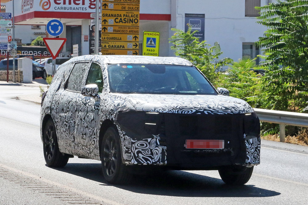 ¿Será este el nuevo Ford Mondeo? 24 Motor16 FORD MONDEO ACTIVE 22 Motor16