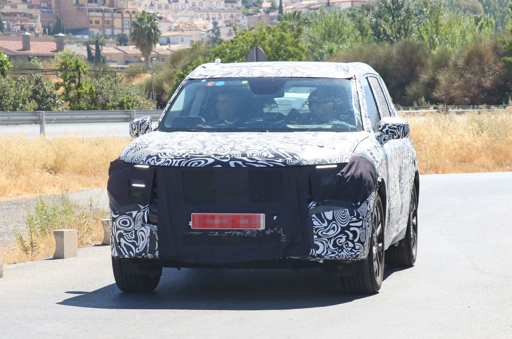 ¿Será este el nuevo Ford Mondeo? 34 Motor16 FORD MONDEO ACTIVE 32 Motor16