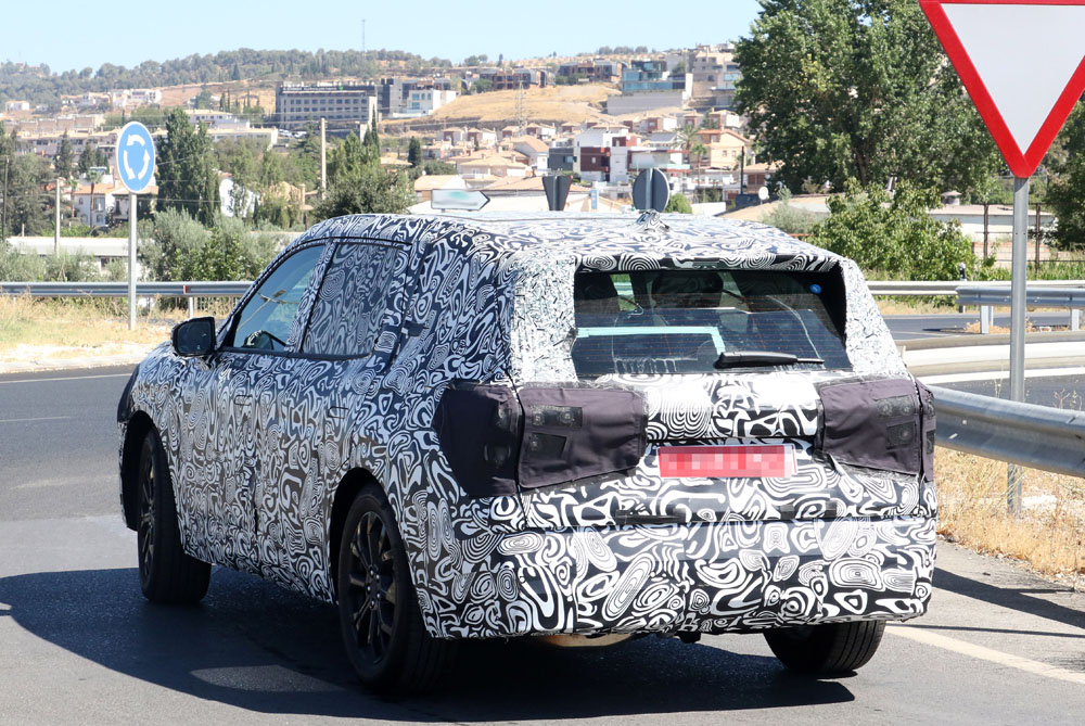 ¿Será este el nuevo Ford Mondeo? 39 Motor16 FORD MONDEO ACTIVE 37 Motor16