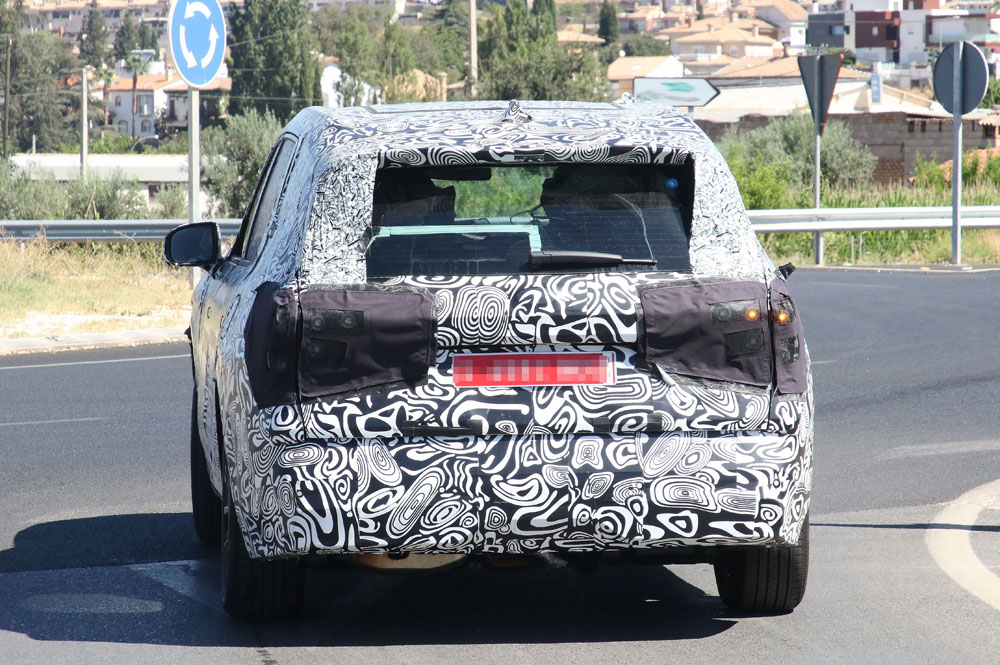 ¿Será este el nuevo Ford Mondeo? 41 Motor16 FORD MONDEO ACTIVE 39 Motor16