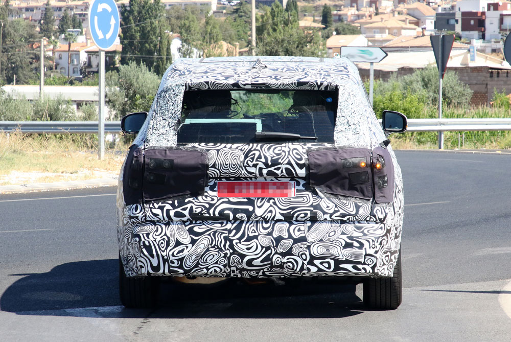 ¿Será este el nuevo Ford Mondeo? 42 Motor16 FORD MONDEO ACTIVE 40 Motor16