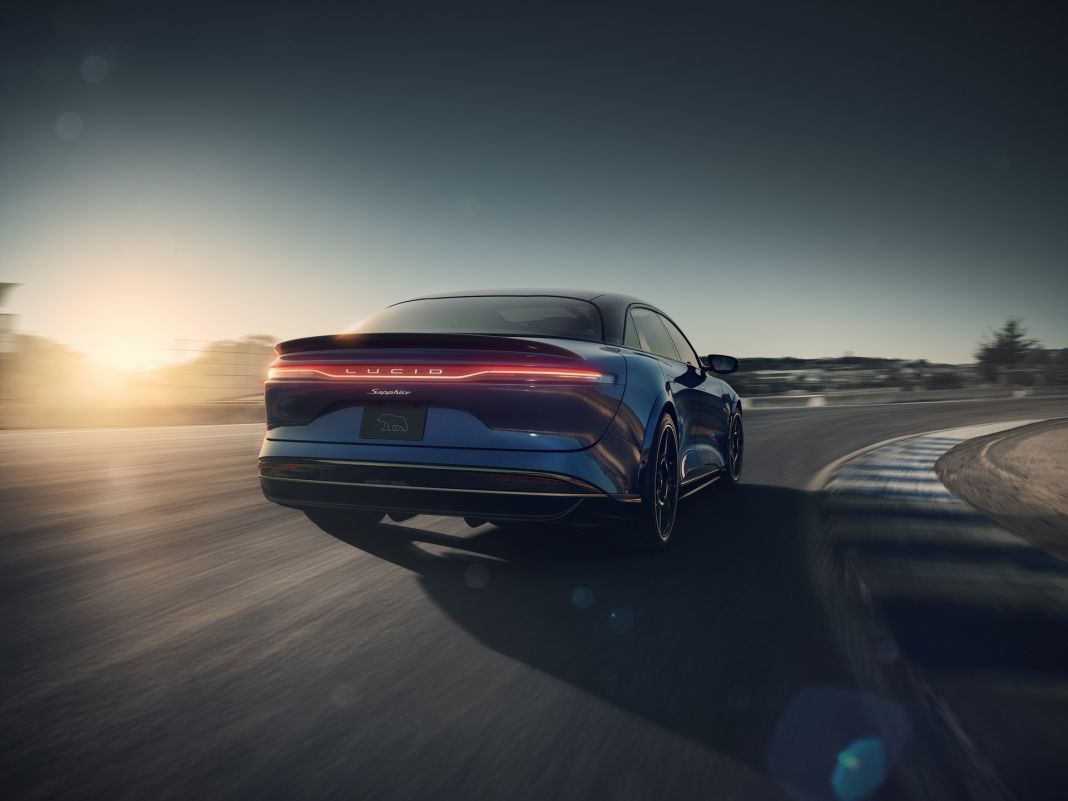Lucid Air, desafía y supera a Tesla en su propio terreno 15 Motor16 Lucid Air Sapphire 5 Motor16