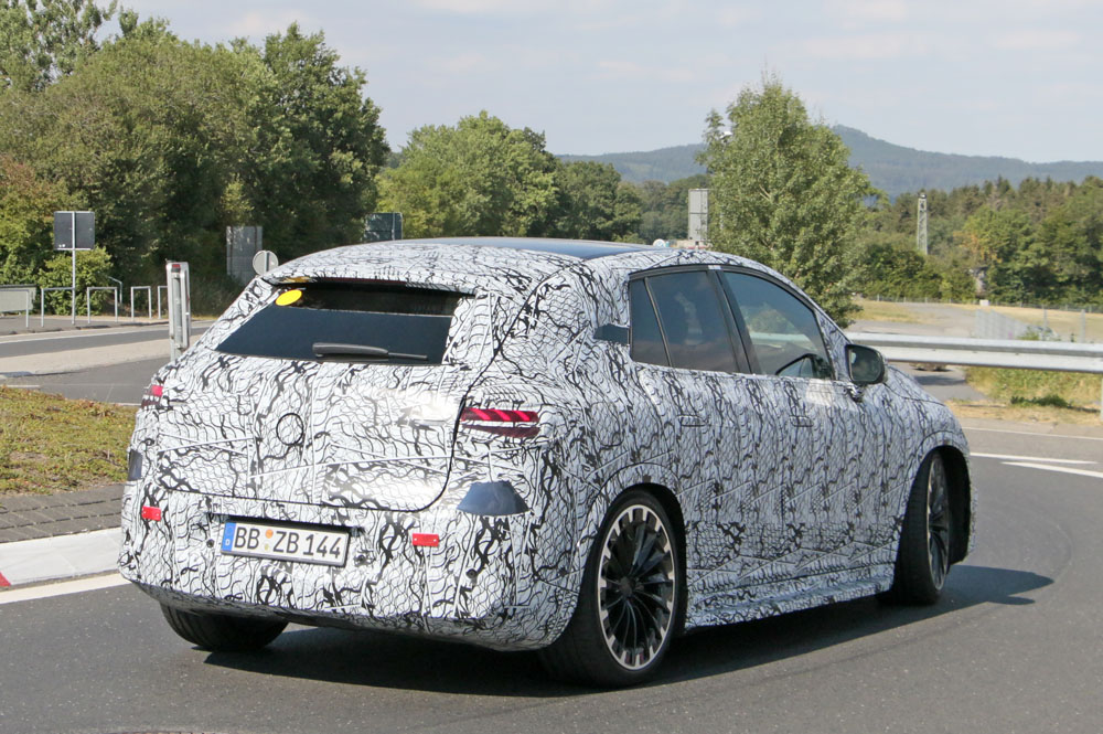 Mercedes AMG EQE SUV 12 Motor16