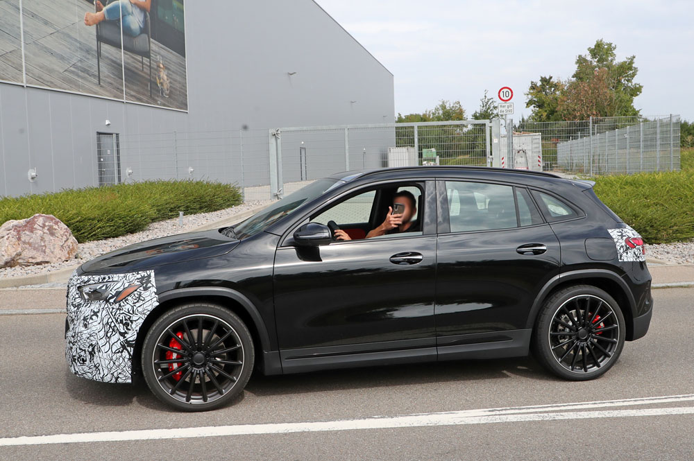 El Mercedes-AMG GLA pasa por la sección de estética 21 Motor16 Mercedes AMG GLA35 facelift 18 Motor16