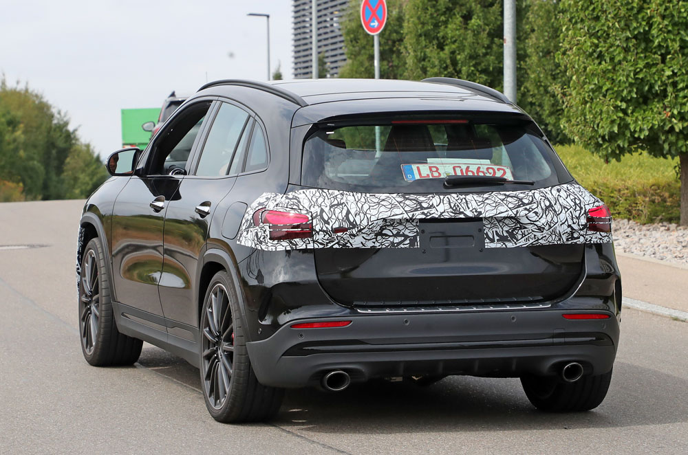 El Mercedes-AMG GLA pasa por la sección de estética 27 Motor16 Mercedes AMG GLA35 facelift 24 Motor16