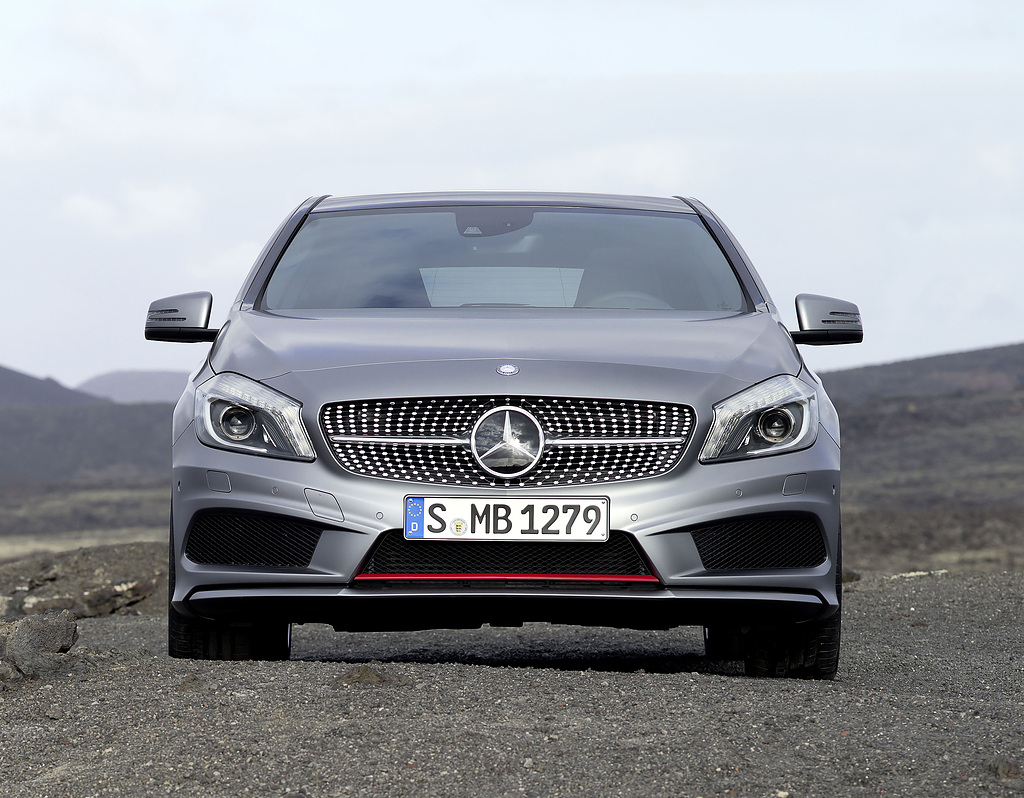 Así ha evolucionado la parrilla de los Mercedes-Benz 21 Motor16 Motor1622C0290 023 1 Motor16