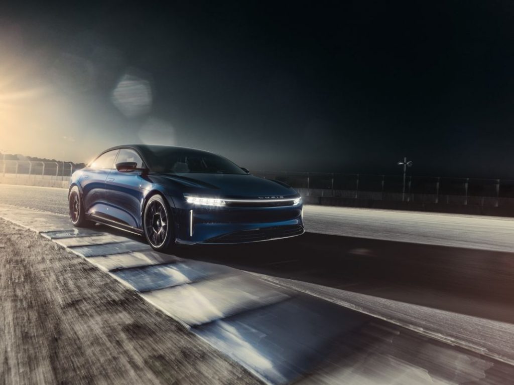 Lucid Air Sapphire: pone contra las cuerdas al Tesla Model S Plaid 1 Motor16 Lucid Air Sapphire. Imagen delantera movimiento.