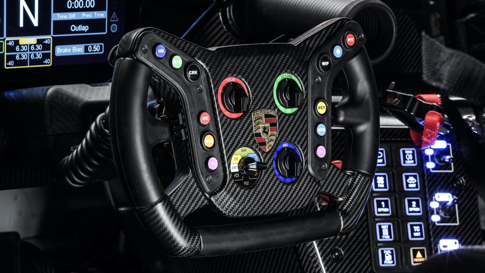 Porsche 911 GT3 R, directo para competir 10 Motor16 Porsche 911 GT3 R 7 Motor16