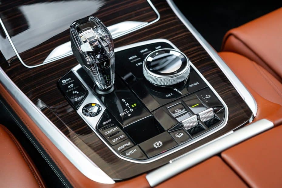 El sencillo gesto que debes tener la primera vez que conduces un coche automático 54 Motor16 Prueba BMW X5 xDrive30d 2019 76 930x620 1 Motor16