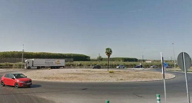 Estas son las rotondas más peligrosas de España 138 Motor16 Rotonda en Granada