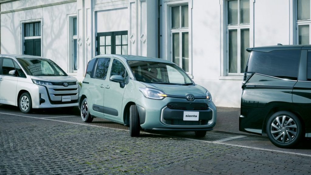 Toyota Sienta, un híbrido para 'sentar' hasta siete ocupantes 7 Motor16 Toyota Sienta Exterior 5 1 Motor16