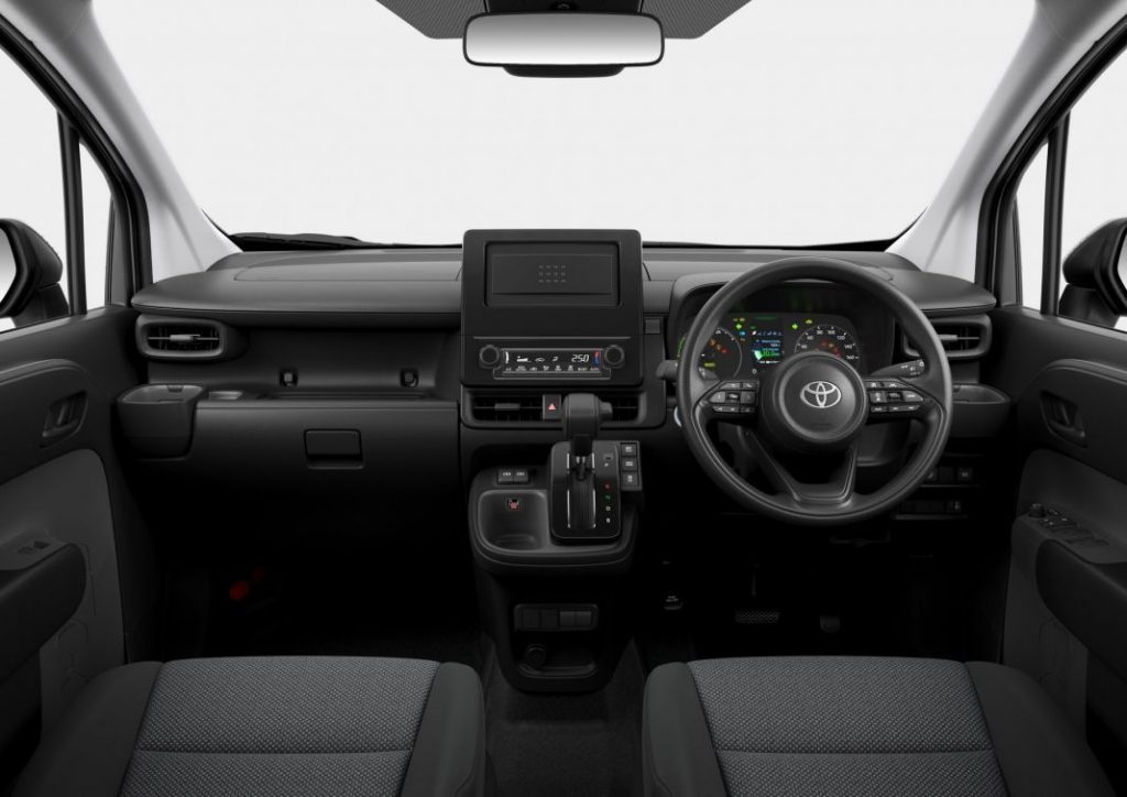 Toyota Sienta Interior 3 1 Motor16