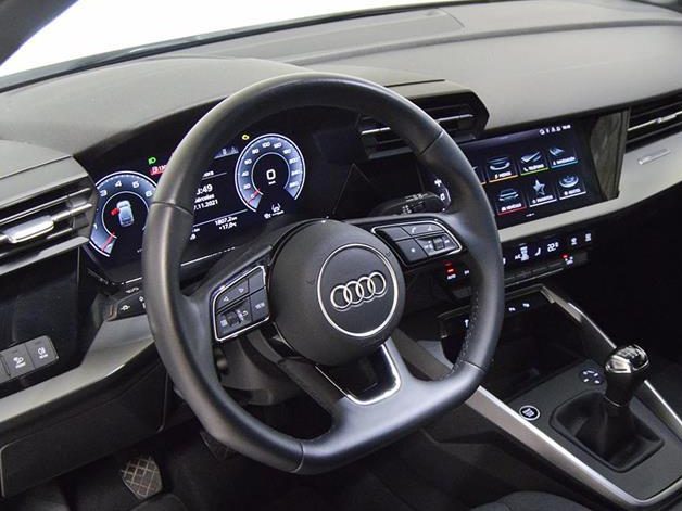 Volante asimétrico Audi