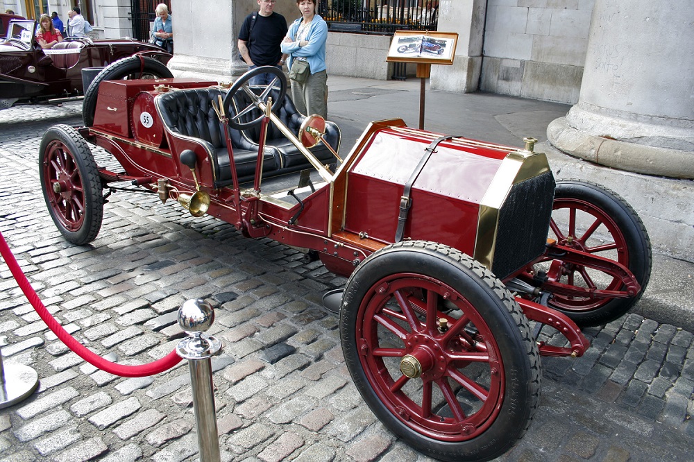 Los museos de coches que debes visitar en España estas vacaciones 122 Motor16 Fundación RACE (San Sebastián de los Reyes)