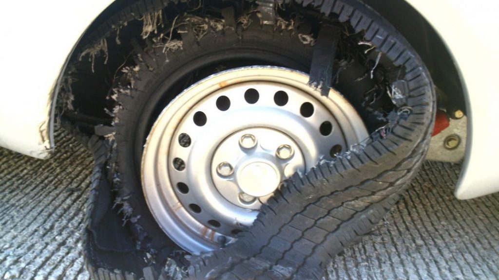 rueda reventada Motor16