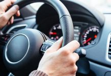 La manera correcta de regular el volante de tu coche