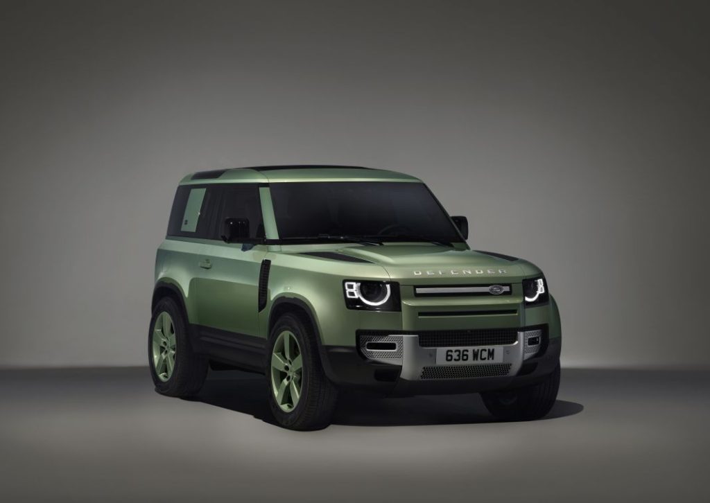 Nuevo Land Rover Defender 75 aniversario, el que hay que tener 1 Motor16 Land Rover Defender 75th Anniversary. Imagen estudio.