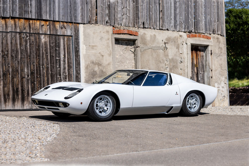 Un Lamborghini Miura con el motor 'equivocado' que será muy caro 6 Motor16 1968 Lamborghini Miura P400 1 Motor16