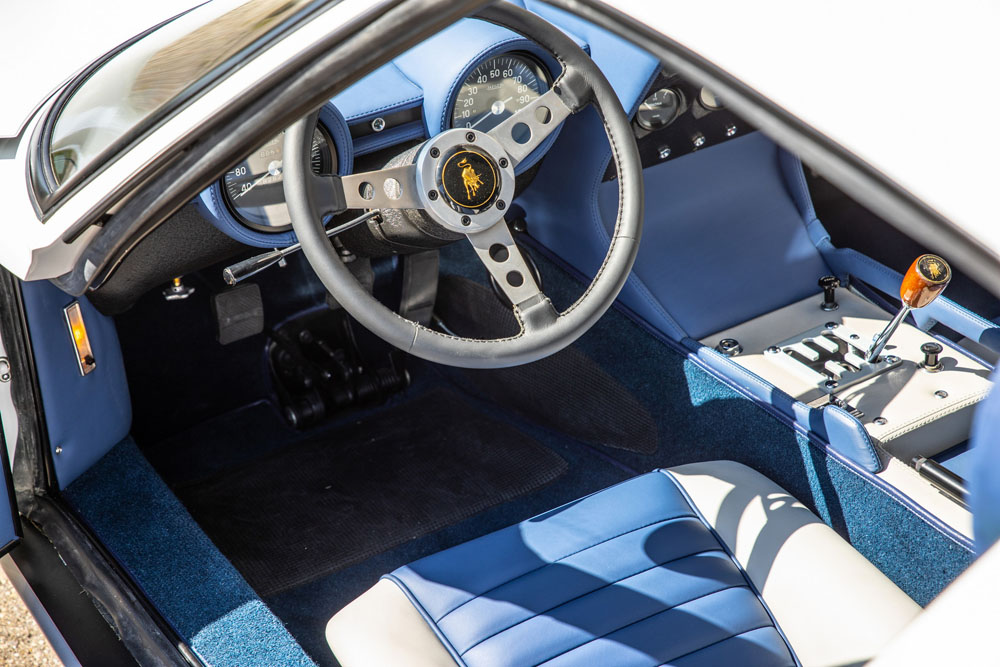 Un Lamborghini Miura con el motor 'equivocado' que será muy caro 11 Motor16 1968 Lamborghini Miura P400 10 Motor16