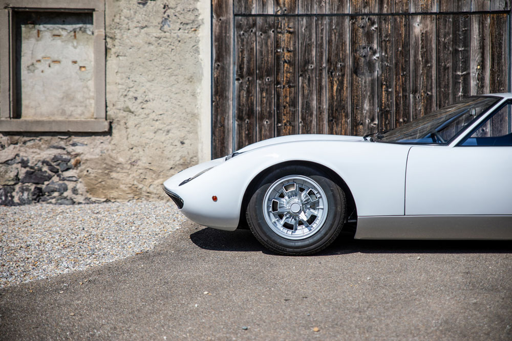 Un Lamborghini Miura con el motor 'equivocado' que será muy caro 31 Motor16 1968 Lamborghini Miura P400 31 Motor16