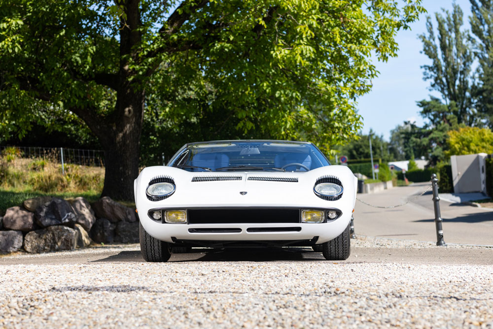 Un Lamborghini Miura con el motor 'equivocado' que será muy caro 4 Motor16 1968 Lamborghini Miura P400 7 1 Motor16