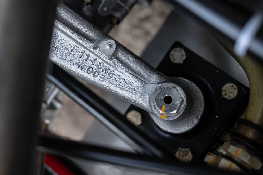 Ferrari 288 GTO Evoluzione: un raro vehículo que sale a subasta 49 Motor16 1987 Ferrari 288 GTO Evoluzione 45 Motor16