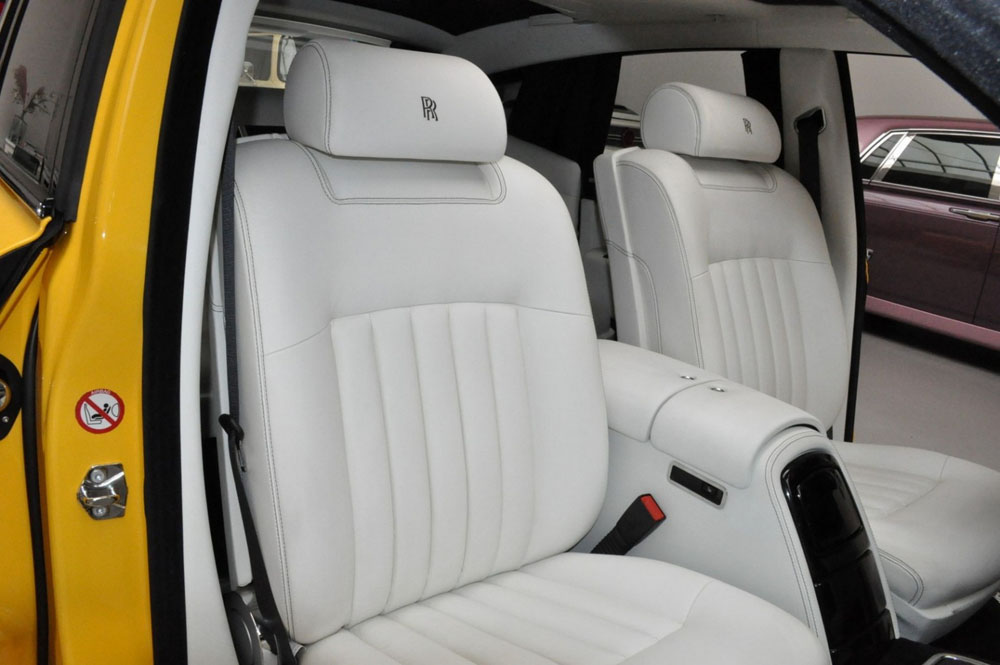 El Rolls-Royce Phantom menos discreto del mundo se vende 15 Motor16 2008 Rolls Royce Phantom Banana 19 Motor16