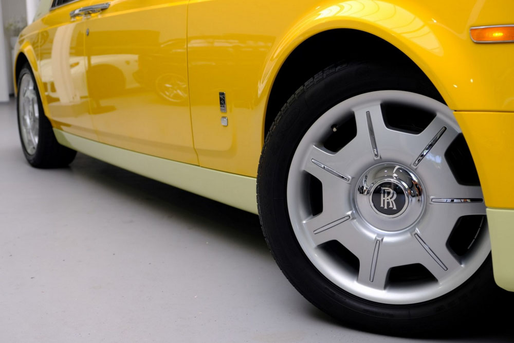 El Rolls-Royce Phantom menos discreto del mundo se vende 24 Motor16 2008 Rolls Royce Phantom Banana 4 Motor16
