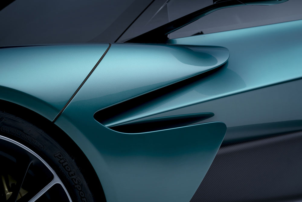 2022 Aston Martin Valhalla 8 Motor16