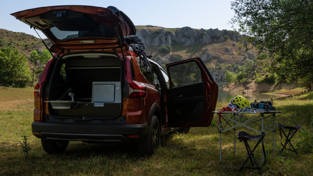 Una empresa española crea el primer Dacia Jogger convertido en camper 5 Motor16 2022 Dacia Jogger Camperiz 3 Motor16