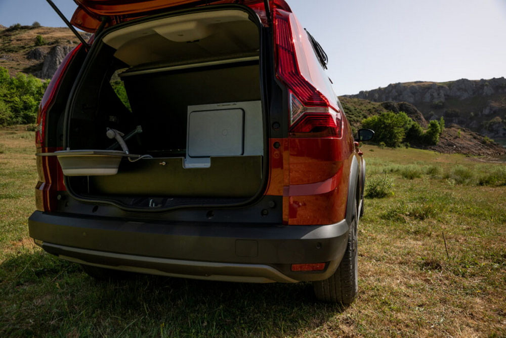 Una empresa española crea el primer Dacia Jogger convertido en camper 6 Motor16 2022 Dacia Jogger Camperiz 4 Motor16