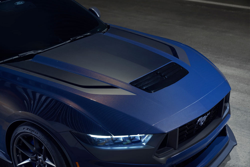 2022 Ford Mustang Dark Horse 3 Motor16