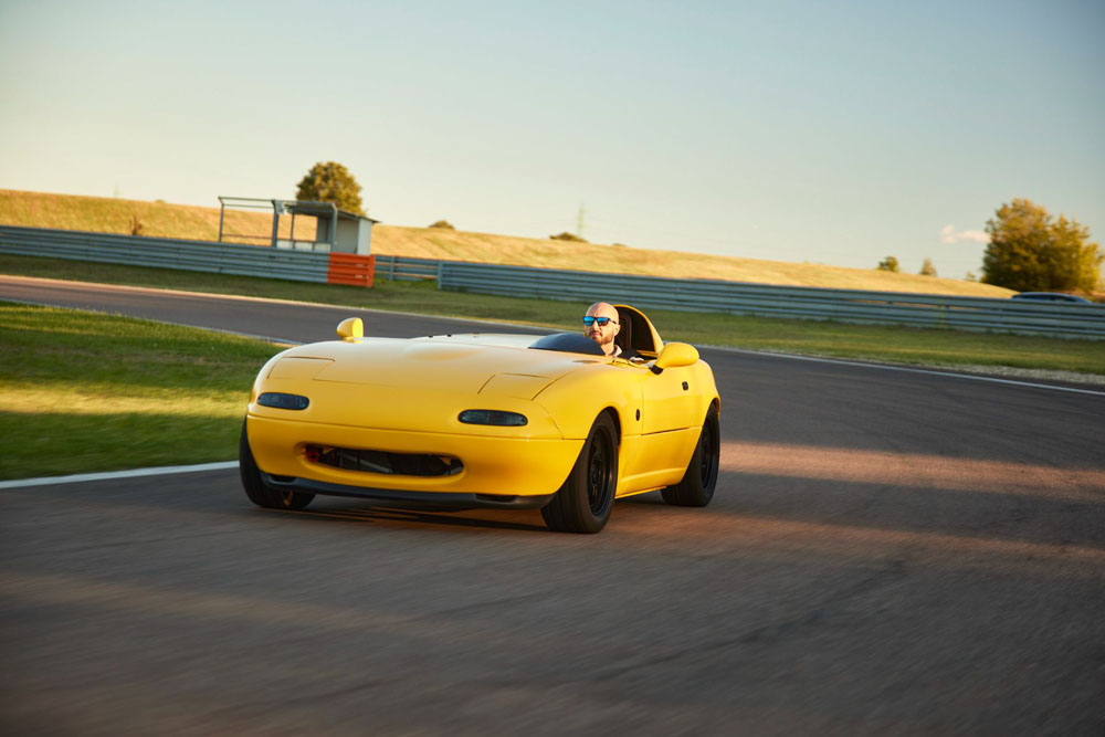 Gorgona convierte tu Mazda MX-5 en un emocionante monoplaza 37 Motor16 2022 Gorgona NM Concept Mazda MX 5 NA 48 Motor16