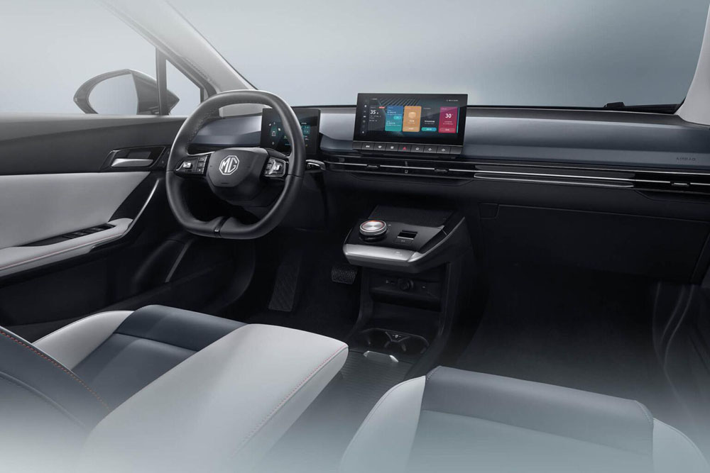 MG Mulan Triumph Edition. Un compacto eléctrico con 450 CV 10 Motor16 2022 MG Mulan Triumph Edition 6 Motor16