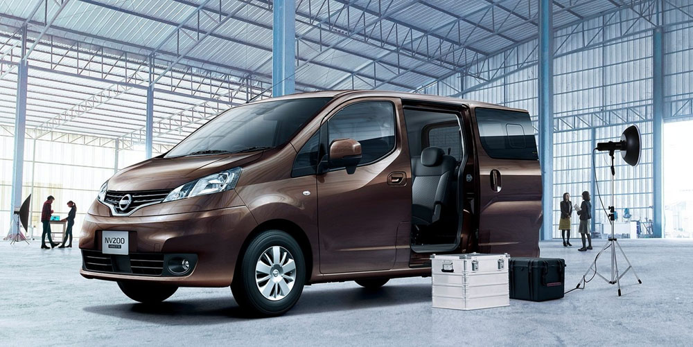 A pesar de sus años, Nissan actualiza su NV200. E incluso la hace camper 9 Motor16 2022 Nissan NV200 Vanette 7 1 Motor16