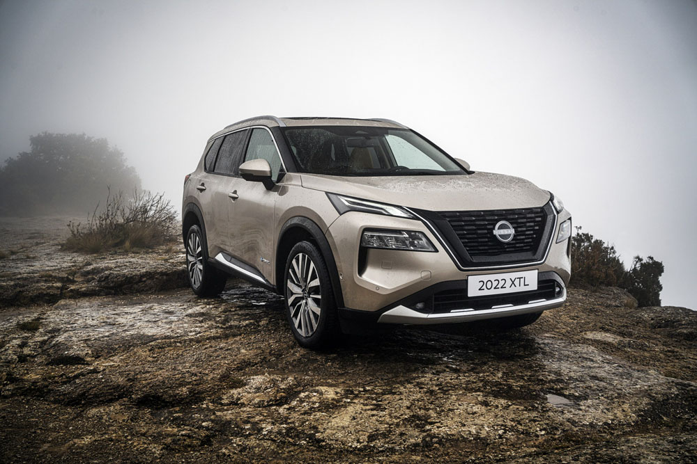 Mas de 40.000 euros cuesta la versión de acceso del nuevo Nissan X-Trail 3 Motor16 2022 Nissan X-Trail. Imágen estática frontal.