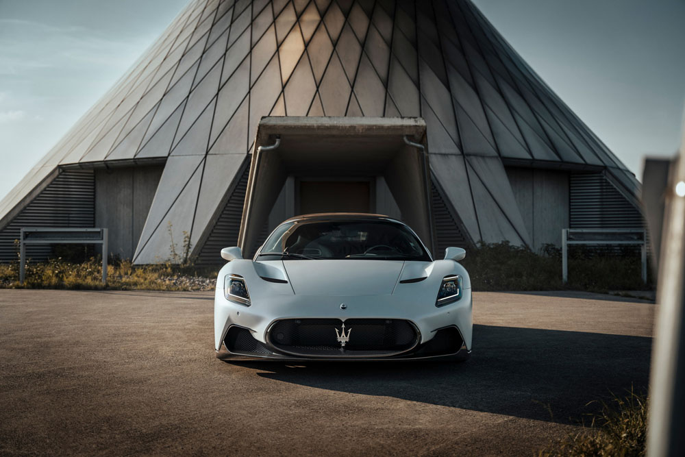 Novitec mete mano al corazón Nettuno del Maserati MC20 2 Motor16 Novitec Maserati MC20. Imagen frontal.