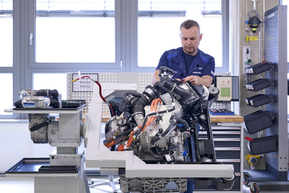 BMW ya fabrica la mecánica de hidrógeno del iX5 Hydrogen 10 Motor16 2022 fabrica mecanica hidrogeno bmw 9 Motor16