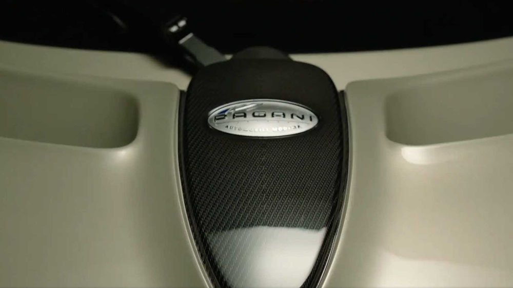2022 pagani c10 teaser 3 Motor16