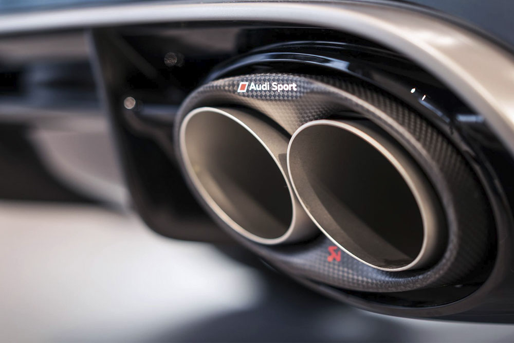 110 euros de multa si el escape de tu coche hace excesivo ruido 2 Motor16 2022 tubo escape multa 4 Motor16